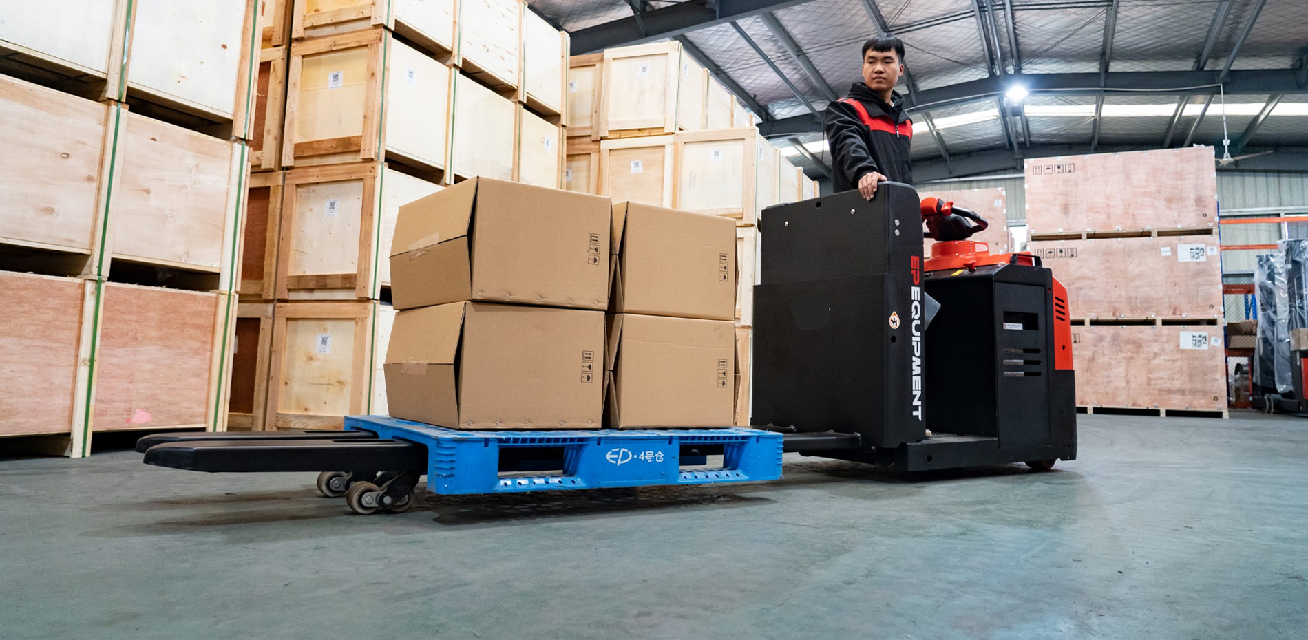 Order Pickers & Agvs Hero Image 1900X930 @300 Order Pickers & Agvs Hero Image 1900X930 @300